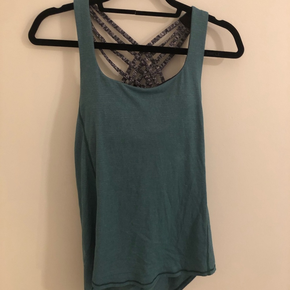Lulu lemon top